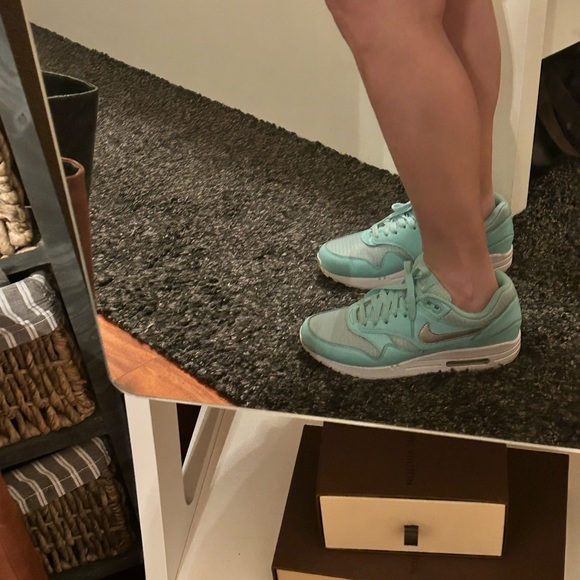 Nike air size 7 - Picture 8 of 16